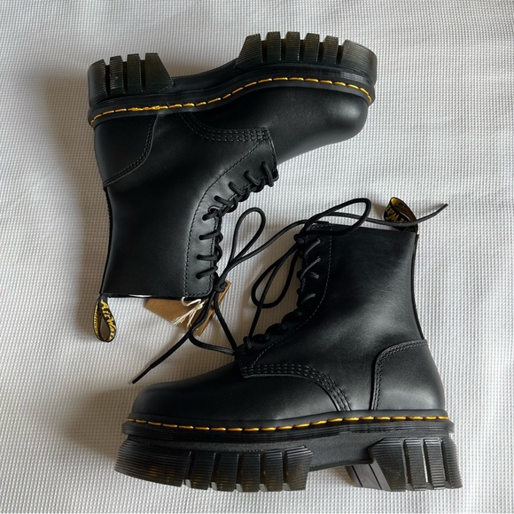 Dr. Martens Audrick 8-Eye Boots - Picture 4 of 15